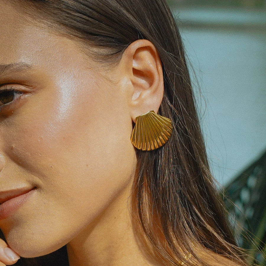 Brooke | Gold Shell Fan Stud Earrings – Oversized Scallop Summer Statement Jewellery