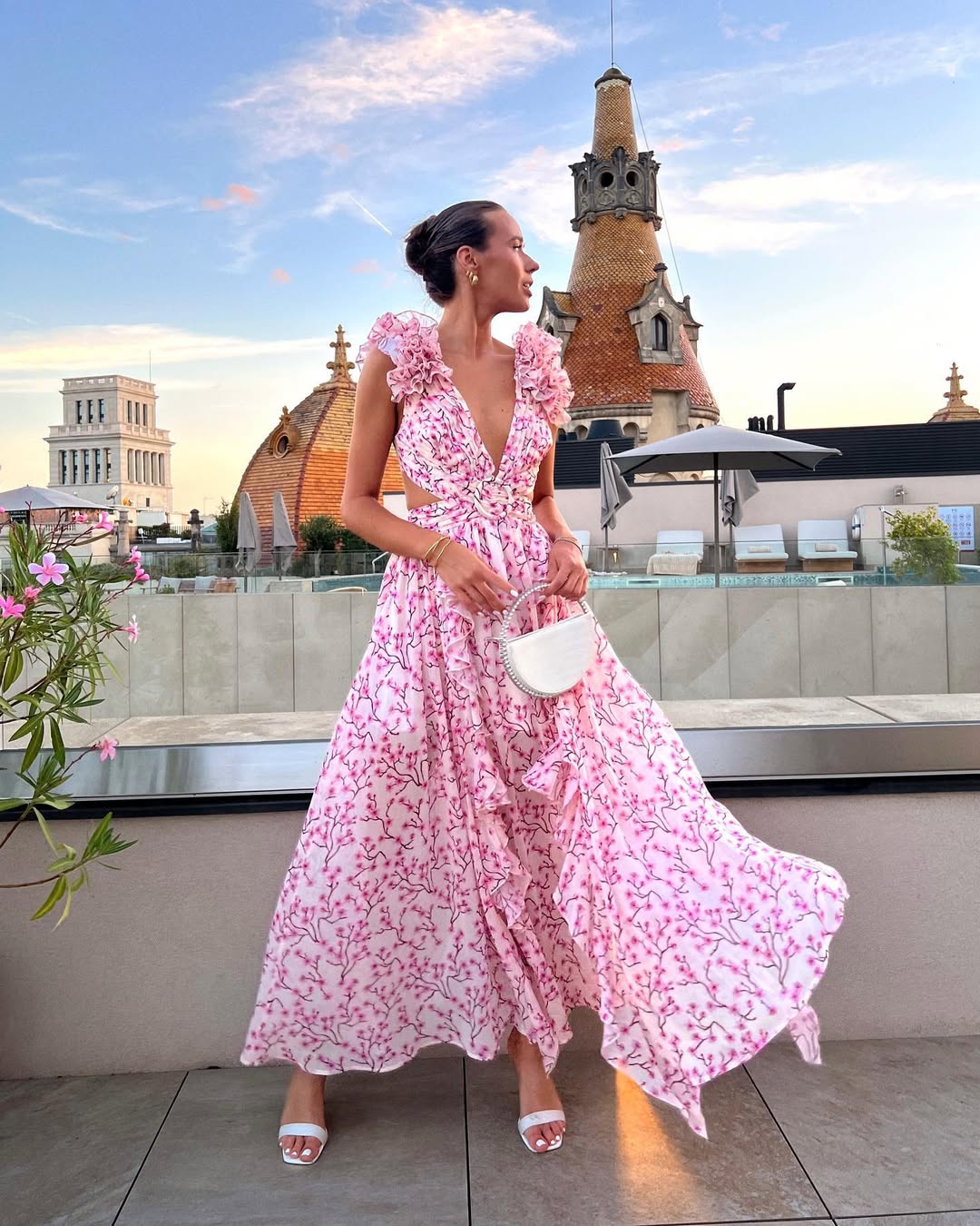 maeve floral maxi dress Halter Neck Dress coastal evenings Size:L/16-16.5/34-35 GAANBODI Ms Frizzle Costume