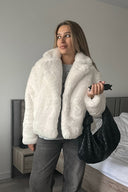 Nancy | Oversized Plush Jacket – Wide Lapel Long Sleeve Outerwear